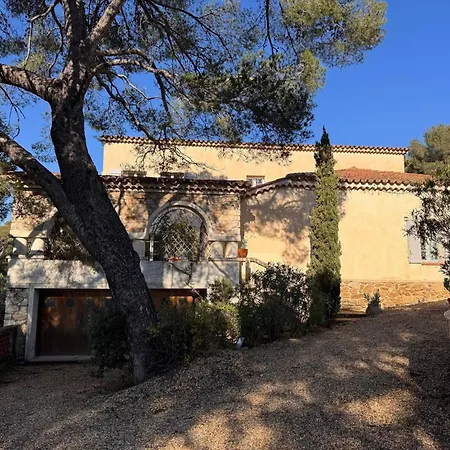 Villa A Gigaro Avec Piscine, Proche - Fr-1-726-57
