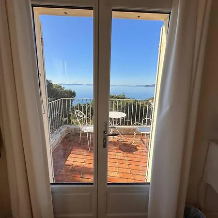 A Gigaro Avec Piscine, Proche - Fr-1-726-57 Villa